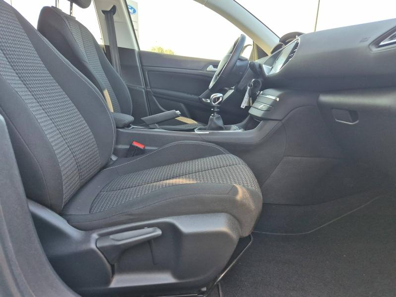 PEUGEOT 308 d’occasion à vendre à CARCASSONNE chez SAVVIC AUTO (Photo 9)
