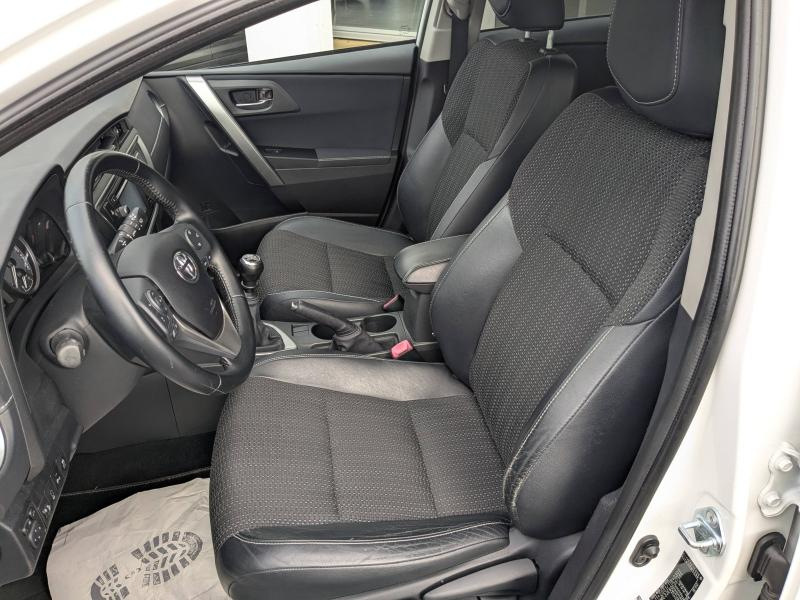 TOYOTA Auris d’occasion à vendre à CARCASSONNE chez SAVVIC AUTO (Photo 19)