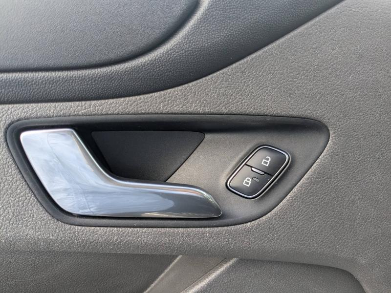 FORD Transit Custom Fg VUL d’occasion à vendre à CARCASSONNE chez SAVVIC AUTO (Photo 5)