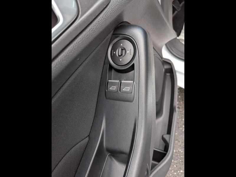 FORD Fiesta d’occasion à vendre à CARCASSONNE chez SAVVIC AUTO (Photo 6)