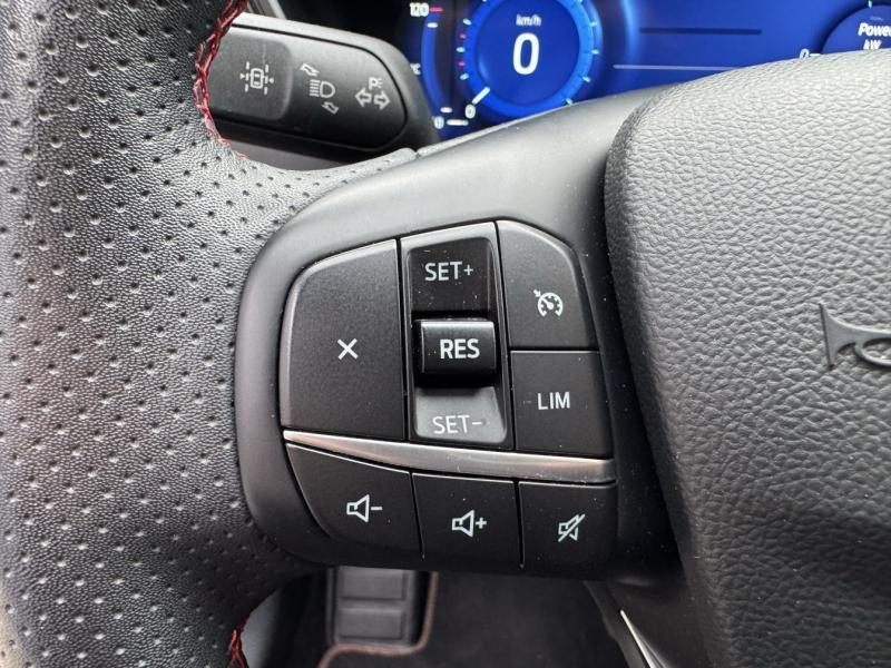 FORD Kuga d’occasion à vendre à CARCASSONNE chez SAVVIC AUTO (Photo 15)