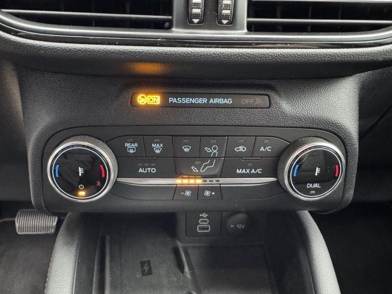 FORD Kuga d’occasion à vendre à CARCASSONNE chez SAVVIC AUTO (Photo 20)