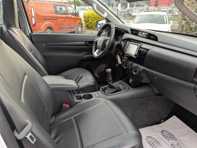 TOYOTA Hilux VUL d’occasion à vendre à CARCASSONNE chez SAVVIC AUTO (Photo 10)